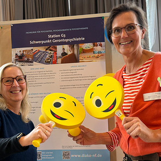 Pflegeausbildung in unseren Fachkliniken in Flensburg und Breklum Pflegeausbildung in unseren Fachkliniken in Flensburg und Breklum